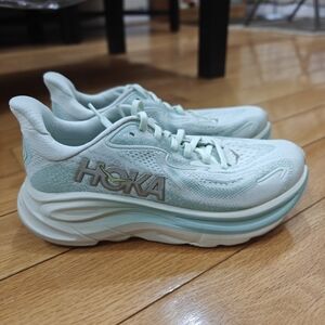 Hoka Athletic Shoes in Light Mint